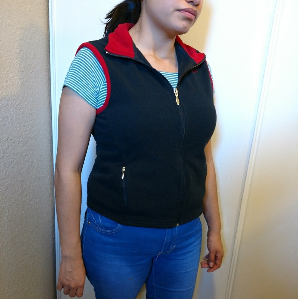 Nike vest